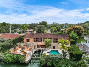 1181 S Alhambra Cir, Coral Gables FL 33146