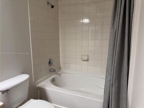 6001 SW 70th St 304, South Miami FL 33143