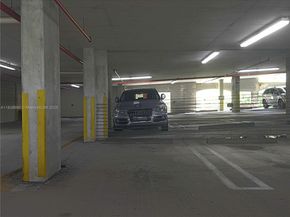 6001 SW 70th St 304, South Miami FL 33143