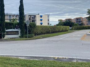 7502 NW 30th Pl 417, Sunrise FL 33313