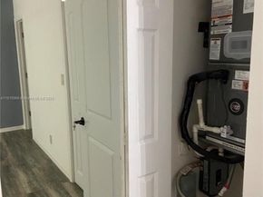 7502 NW 30th Pl 417, Sunrise FL 33313