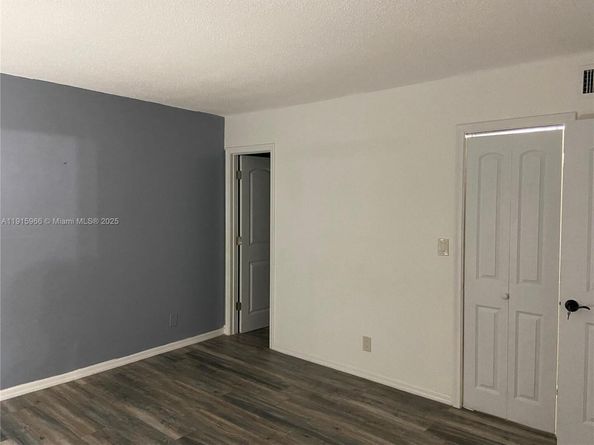 7502 NW 30th Pl 417, Sunrise FL 33313