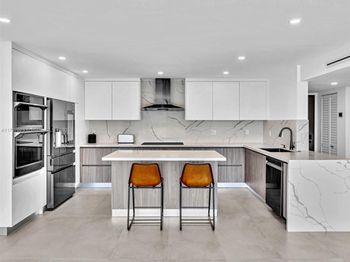 1101 River Reach Dr
