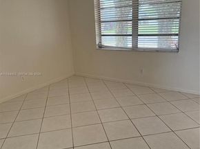 5940 SW 18th St, Plantation FL 33317