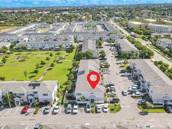 1270 NW 3rd Ln, Florida City FL 33034