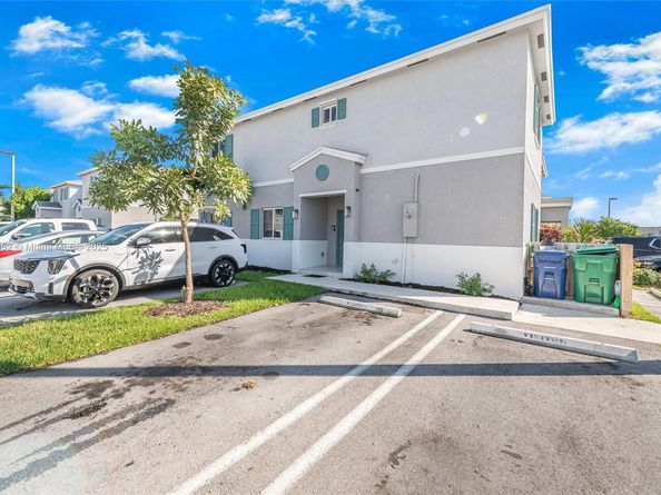 1270 NW 3rd Ln, Florida City FL 33034
