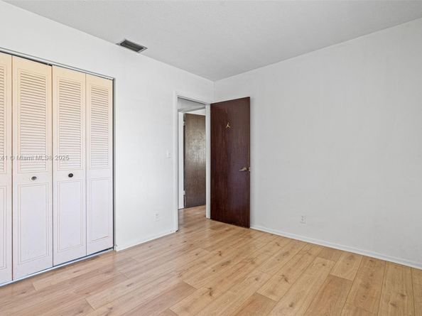2607 NW 47th Ln, Lauderdale Lakes FL 33313