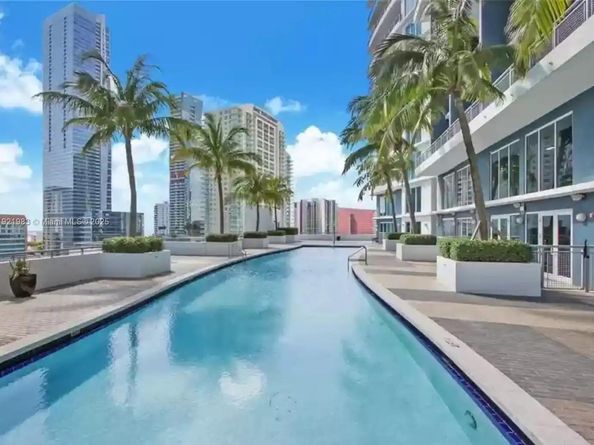 60 SW 13th St 4414, Miami FL 33130