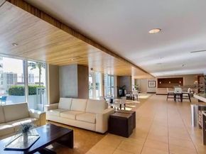 60 SW 13th St 4414, Miami FL 33130