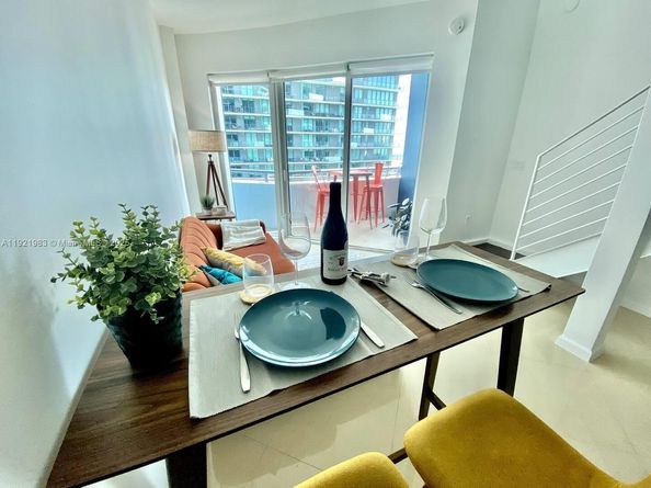 60 SW 13th St 4414, Miami FL 33130