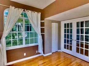 1127 Euclid Ave 203, Miami Beach FL 33139