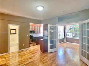 1127 Euclid Ave 203, Miami Beach FL 33139