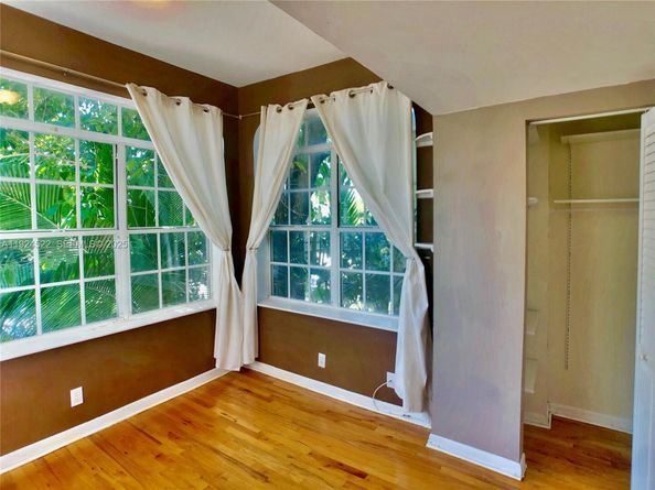 1127 Euclid Ave 203, Miami Beach FL 33139