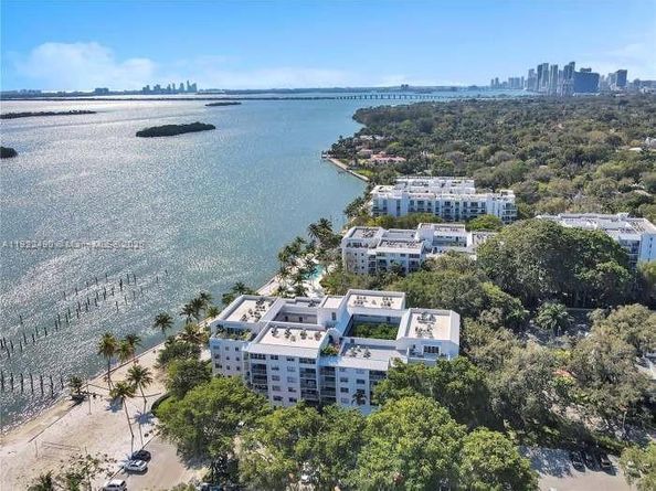 750 NE 64th St B207, Miami FL 33138