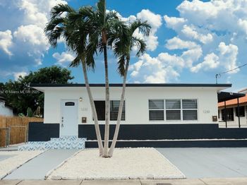 1232 SW 30th Pl