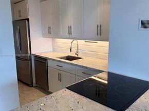 880 NE 69th St 5Q, Miami FL 33138