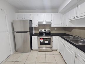 3610 NW 21st St 206, Lauderdale Lakes FL 33311