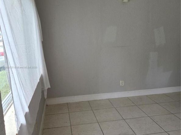 3000 NW 8th Ct, Fort Lauderdale FL 33311