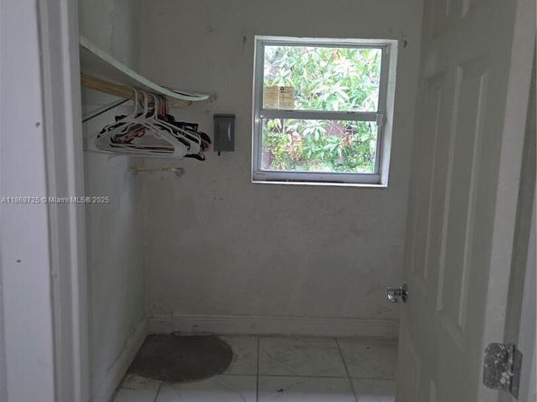 3000 NW 8th Ct, Fort Lauderdale FL 33311