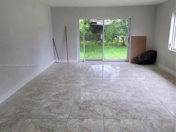 3000 NW 8th Ct, Fort Lauderdale FL 33311