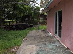 3000 NW 8th Ct, Fort Lauderdale FL 33311