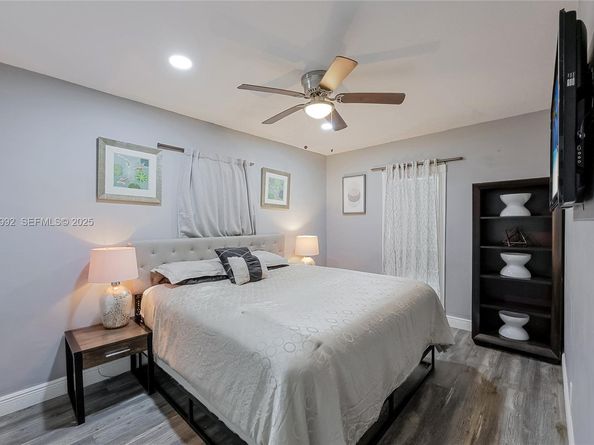 Undisclosed Address #A11925992, Hollywood FL 33020