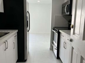 309 S Royal Poinciana Blvd 304, Miami Springs FL 33166