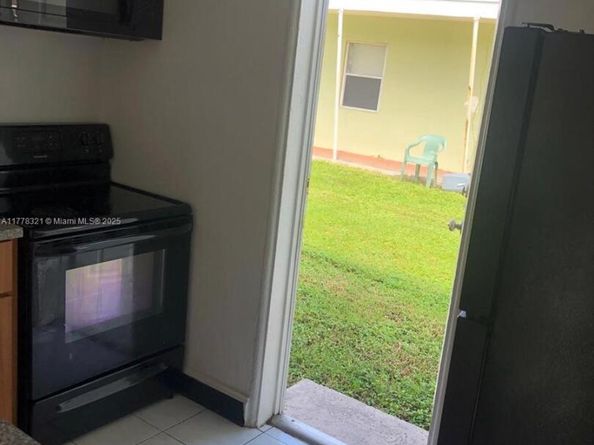 414 NW 15th Way, Fort Lauderdale FL 33311