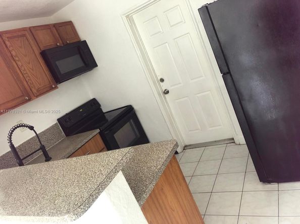 414 NW 15th Way, Fort Lauderdale FL 33311