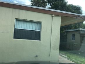 414 NW 15th Way, Fort Lauderdale FL 33311