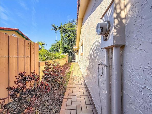 5415 SW 135th Ct, Miami FL 33175