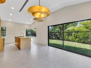 1323 Cleveland Rd, Miami Beach FL 33141