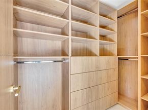 1323 Cleveland Rd, Miami Beach FL 33141