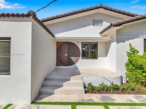 1323 Cleveland Rd, Miami Beach FL 33141