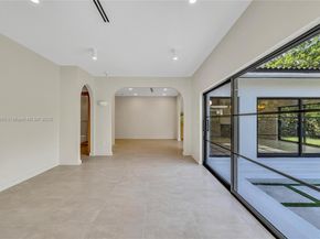 1323 Cleveland Rd, Miami Beach FL 33141