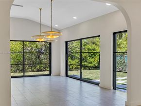 1323 Cleveland Rd, Miami Beach FL 33141