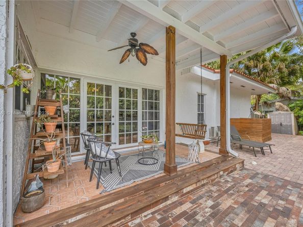 14345 SW 72nd Ct, Palmetto Bay FL 33158