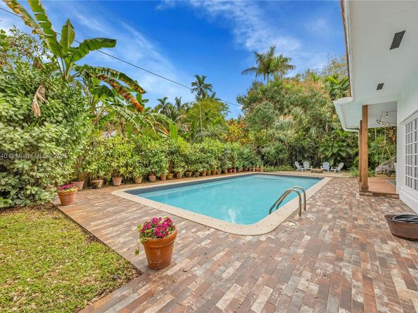 14345 SW 72nd Ct, Palmetto Bay FL 33158