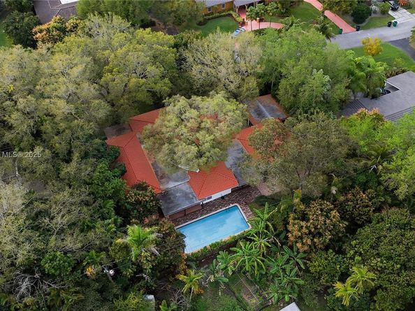 14345 SW 72nd Ct, Palmetto Bay FL 33158