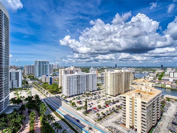 1800 S Ocean Dr 2208, Hallandale Beach FL 33009