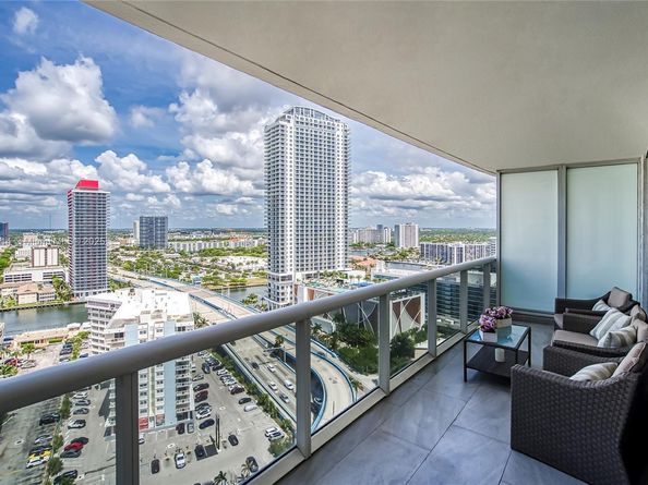 1800 S Ocean Dr 2208, Hallandale Beach FL 33009