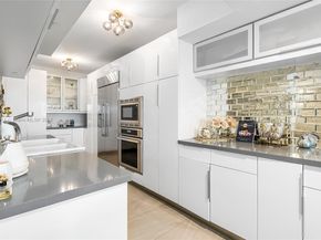 1800 S Ocean Dr 2208, Hallandale Beach FL 33009