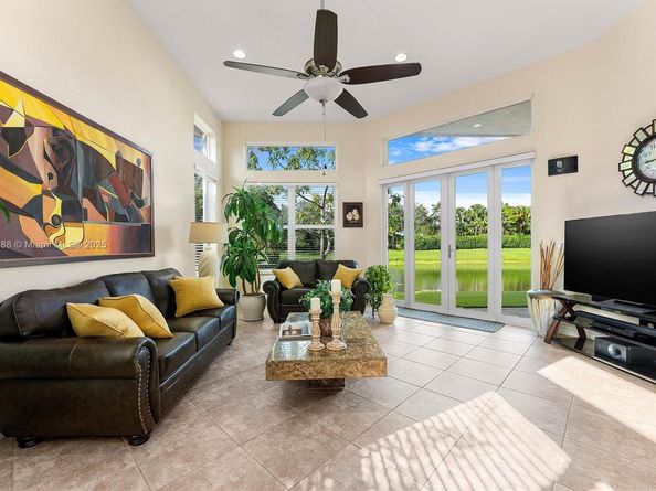 11425 NW 75th Mnr, Parkland FL 33076