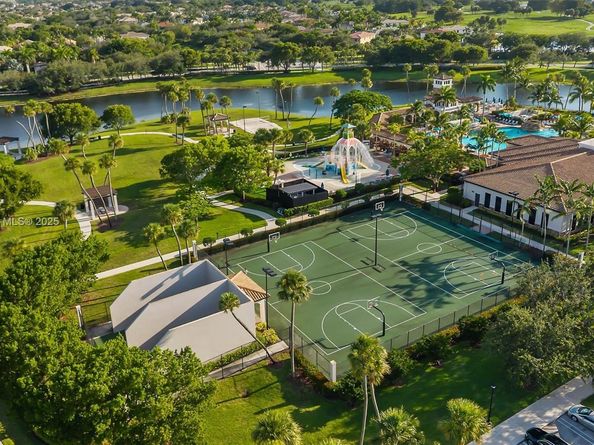 11425 NW 75th Mnr, Parkland FL 33076