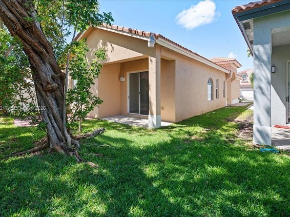 3954 NE 13th Dr, Homestead FL 33033