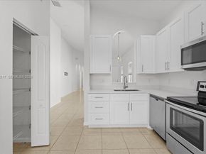 3954 NE 13th Dr, Homestead FL 33033