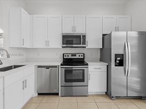 3954 NE 13th Dr, Homestead FL 33033