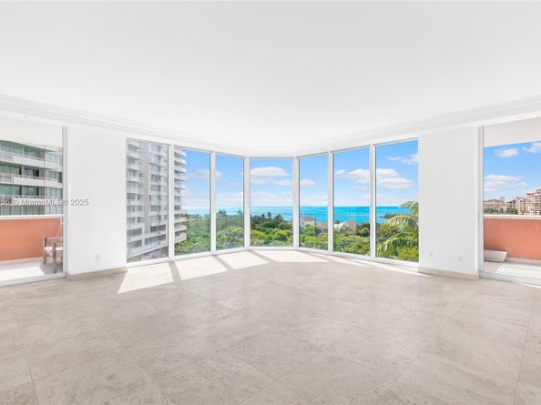 300 S Pointe Drive 801, Miami Beach FL 33139