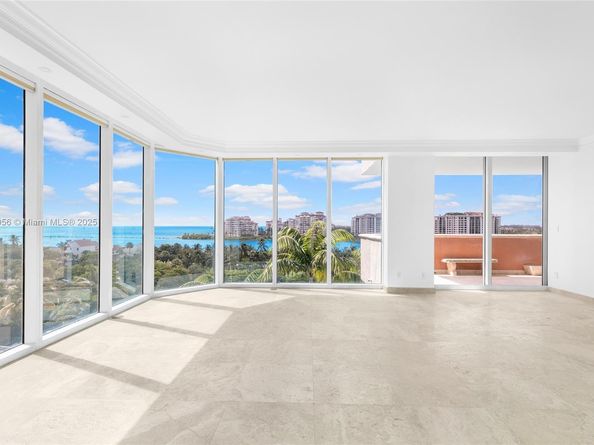 300 S Pointe Drive 801, Miami Beach FL 33139
