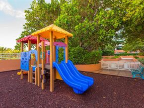 300 S Pointe Drive 801, Miami Beach FL 33139